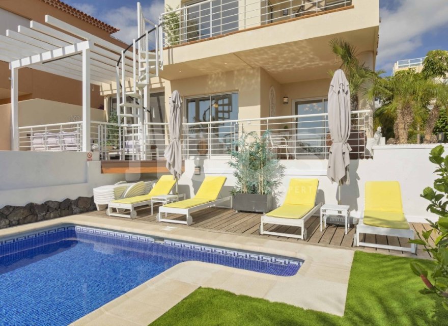 Resale - Villa - Puerto Santiago - Eurohouse