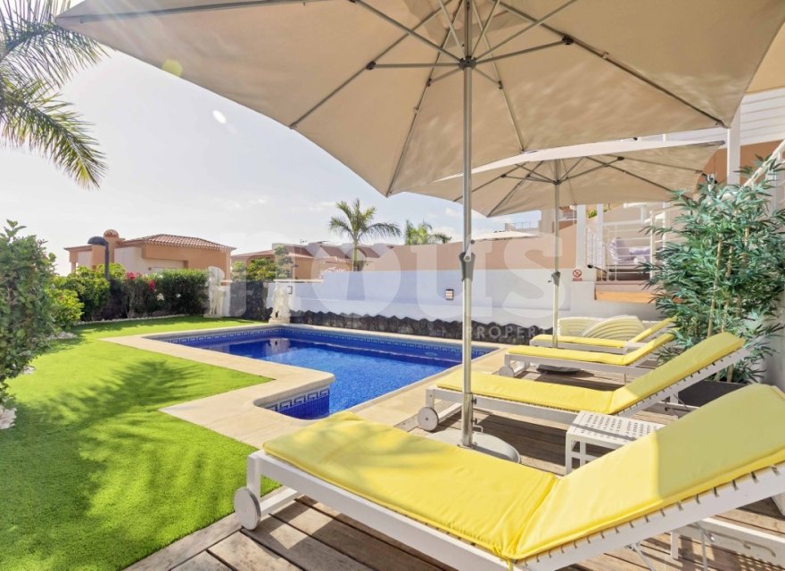 Resale - Villa - Puerto Santiago - Eurohouse