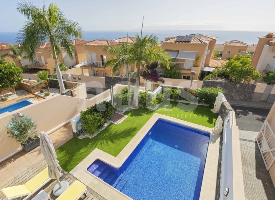 Resale - Villa - Puerto Santiago - Eurohouse