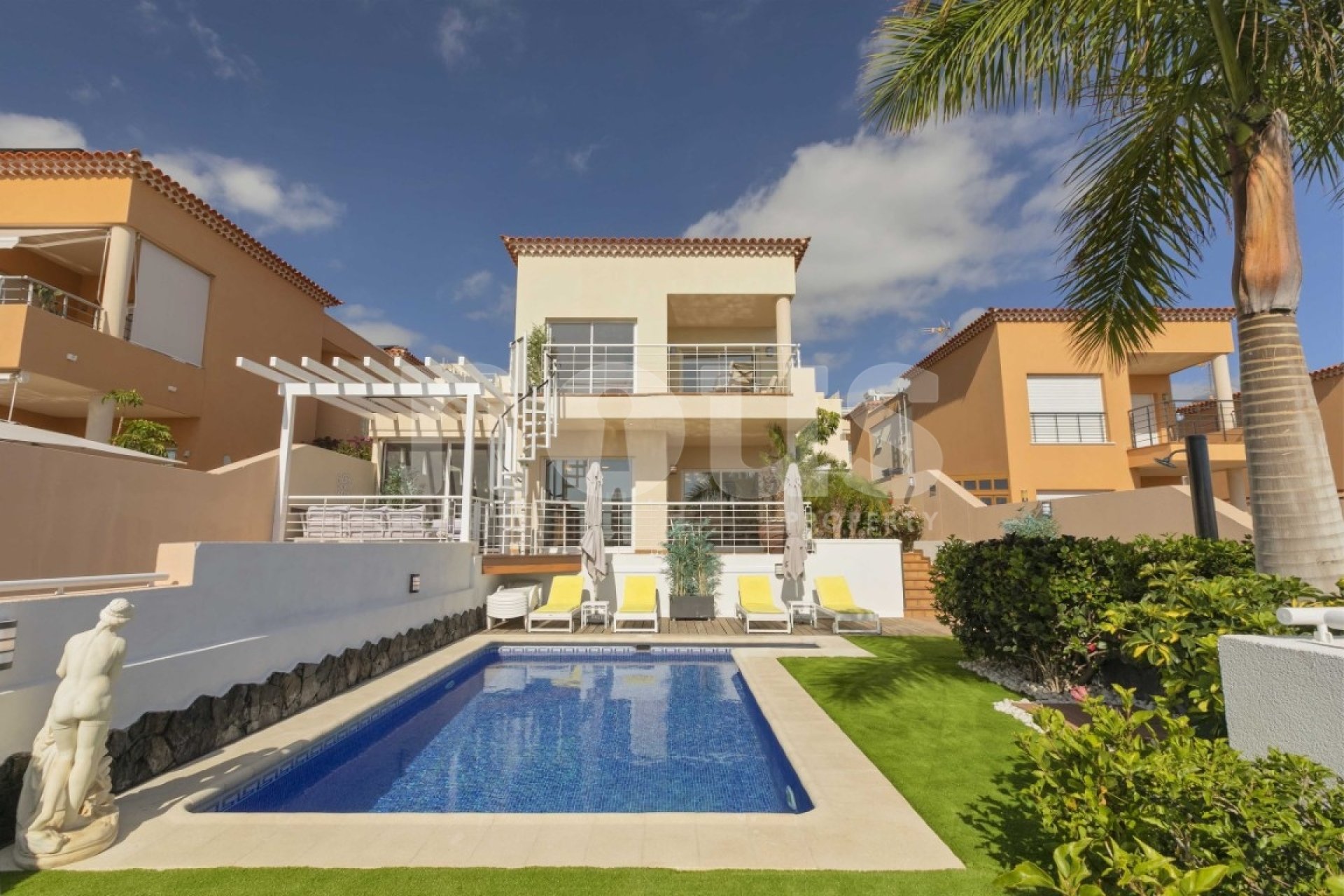 Resale - Villa - Puerto Santiago - Eurohouse