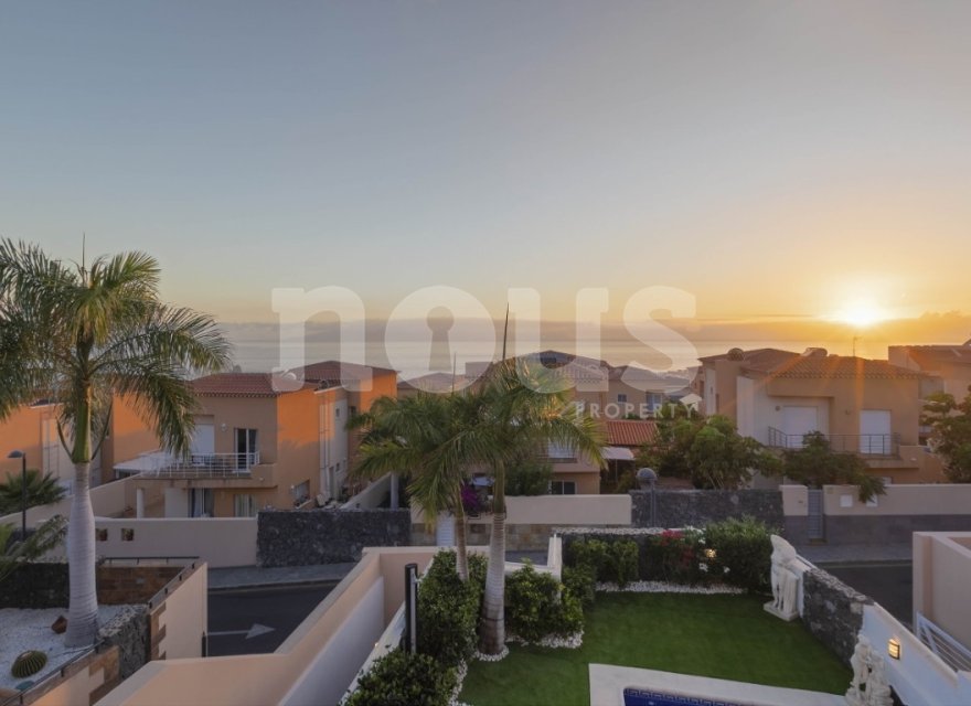 Resale - Villa - Puerto Santiago - Eurohouse