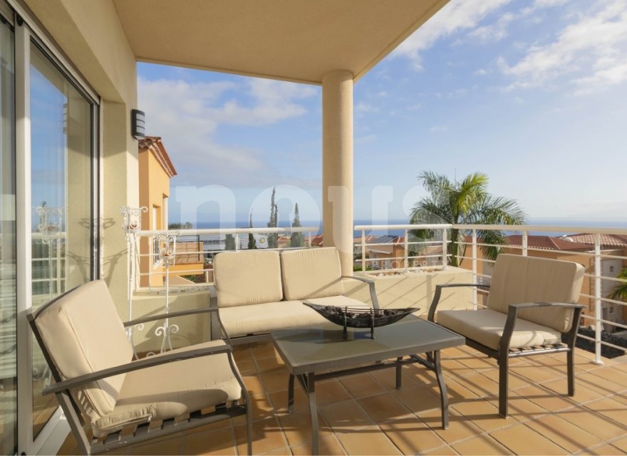 Resale - Villa - Puerto Santiago - Eurohouse