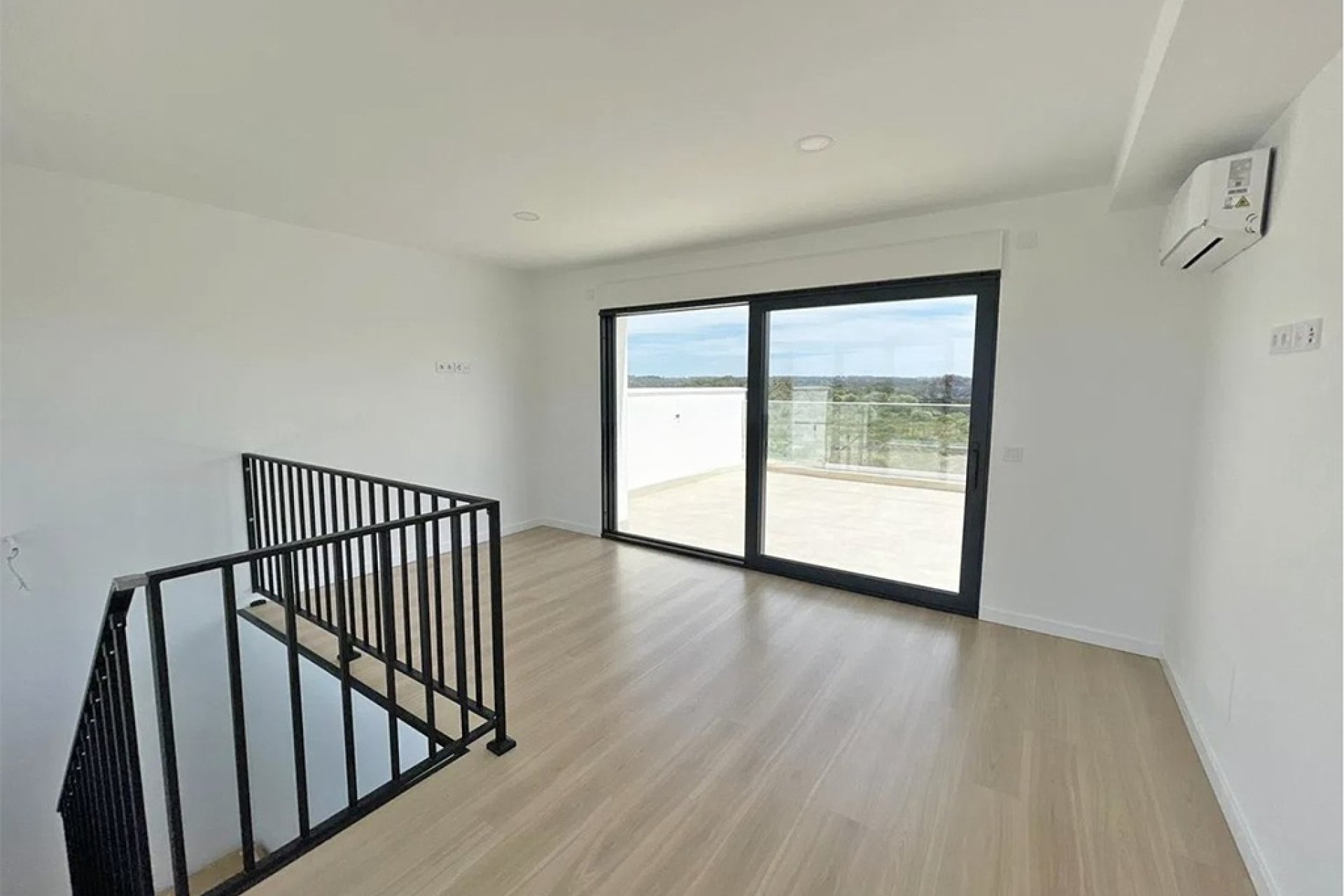 Resale - Villa - Puig de Ros