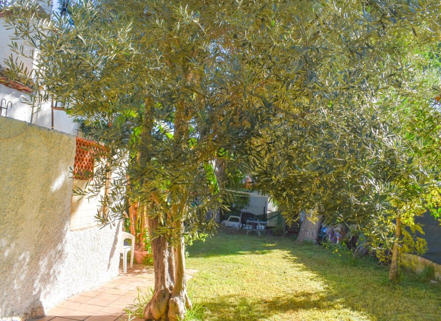 Resale - Villa - Punta Prima