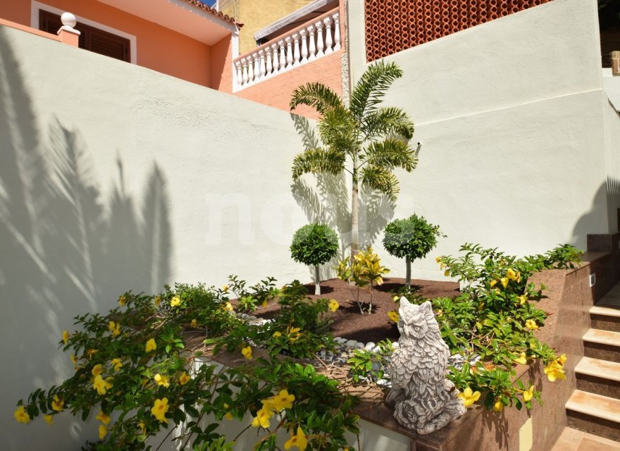 Resale - Villa - San Eugenio Alto