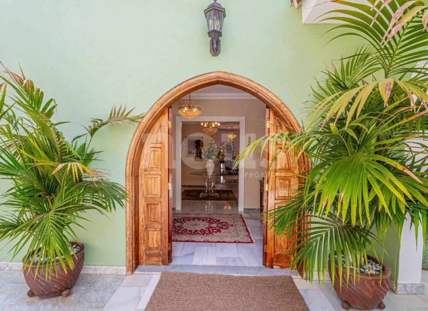 Resale - Villa - San Eugenio Alto