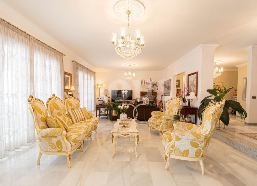 Resale - Villa - San Eugenio Alto