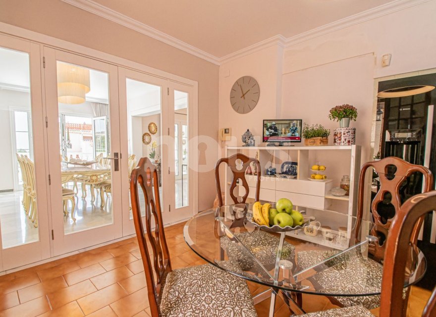 Resale - Villa - San Eugenio Alto