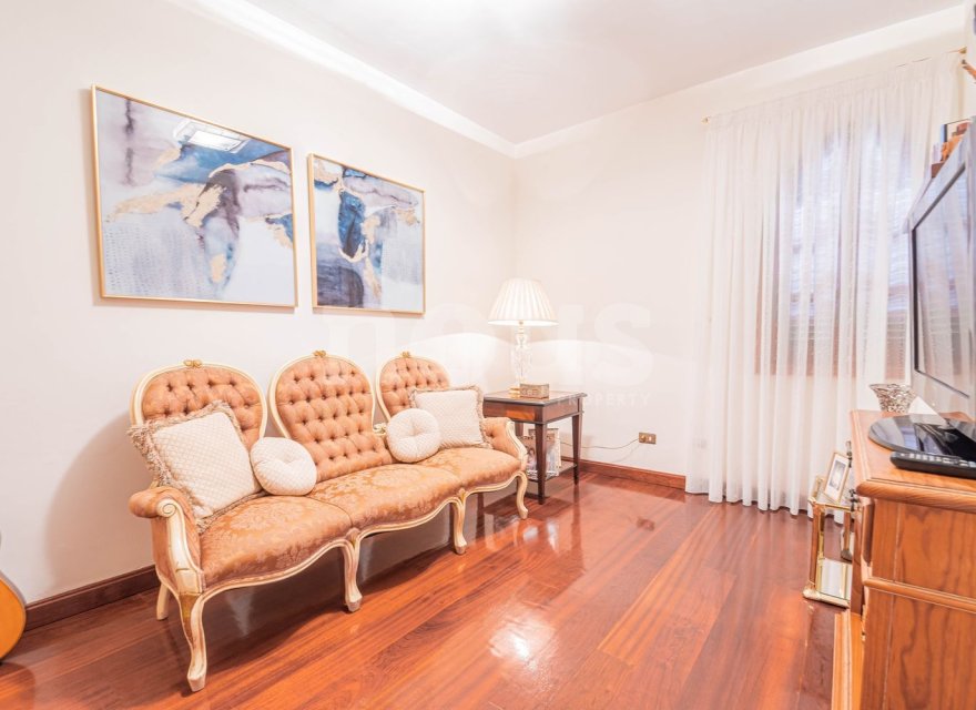 Resale - Villa - San Eugenio Alto