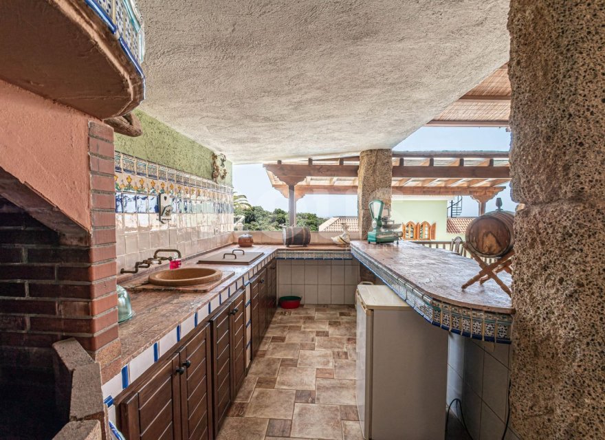 Resale - Villa - San Eugenio Alto