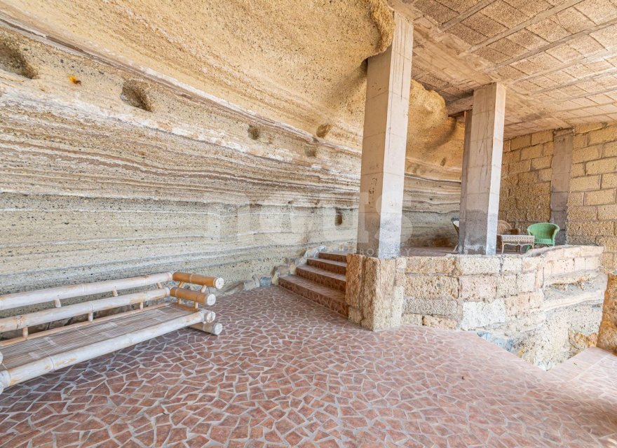 Resale - Villa - San Eugenio Alto