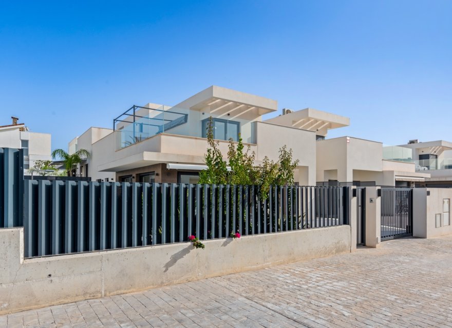 Resale - Villa - San Fulgencio - La Marina