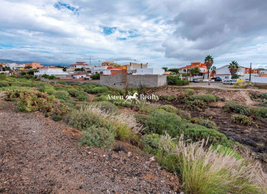 Resale - Villa - San Isidro de Abona - Los Cardones