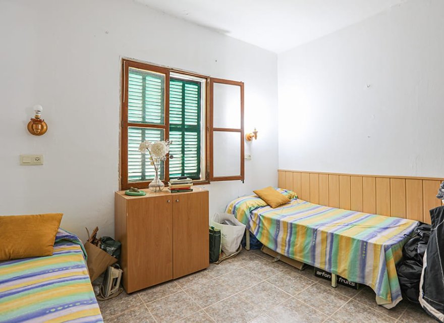 Resale - Villa - Sant Elm