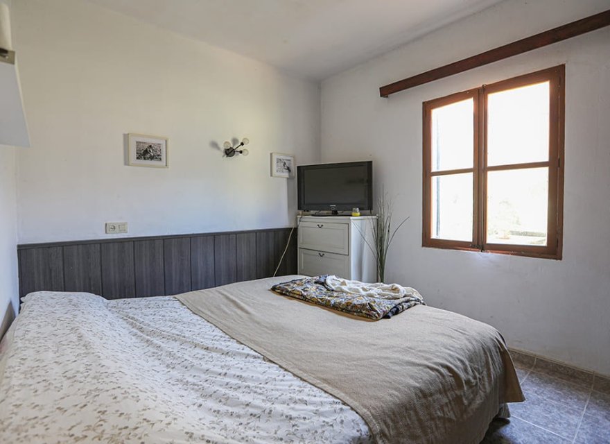 Resale - Villa - Sant Elm