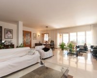 Resale - Villa - Sant Just Desvern