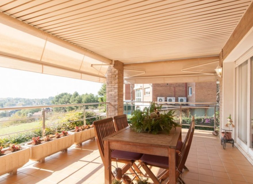 Resale - Villa - Sant Just Desvern