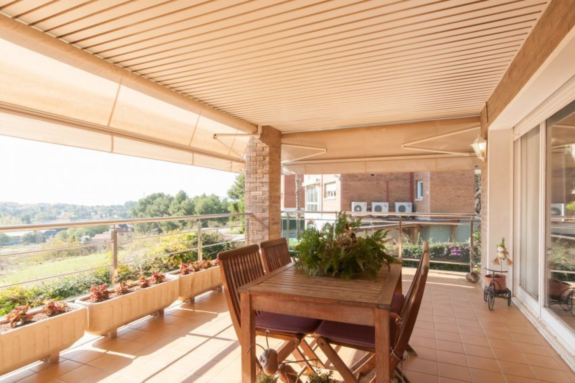 Resale - Villa - Sant Just Desvern