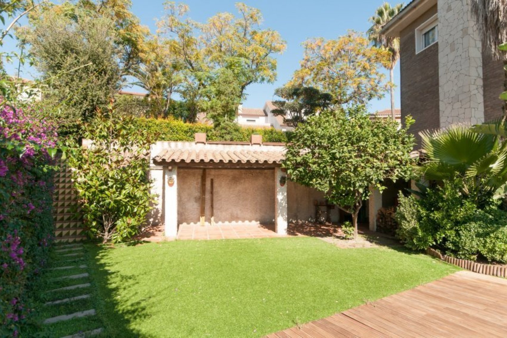 Resale - Villa - Sant Just Desvern