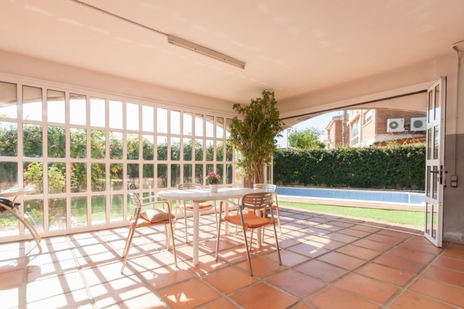 Resale - Villa - Sant Just Desvern