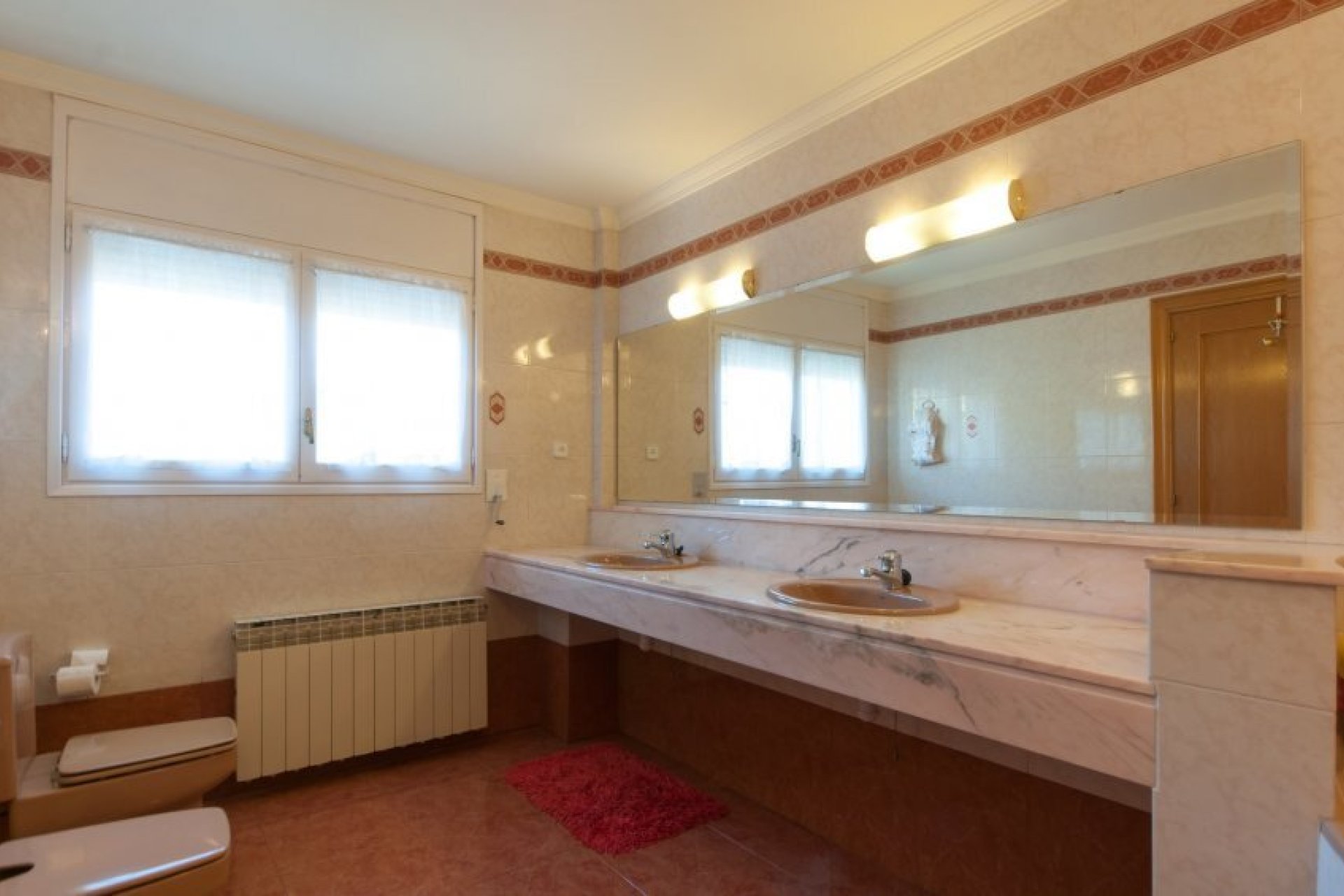 Resale - Villa - Sant Just Desvern
