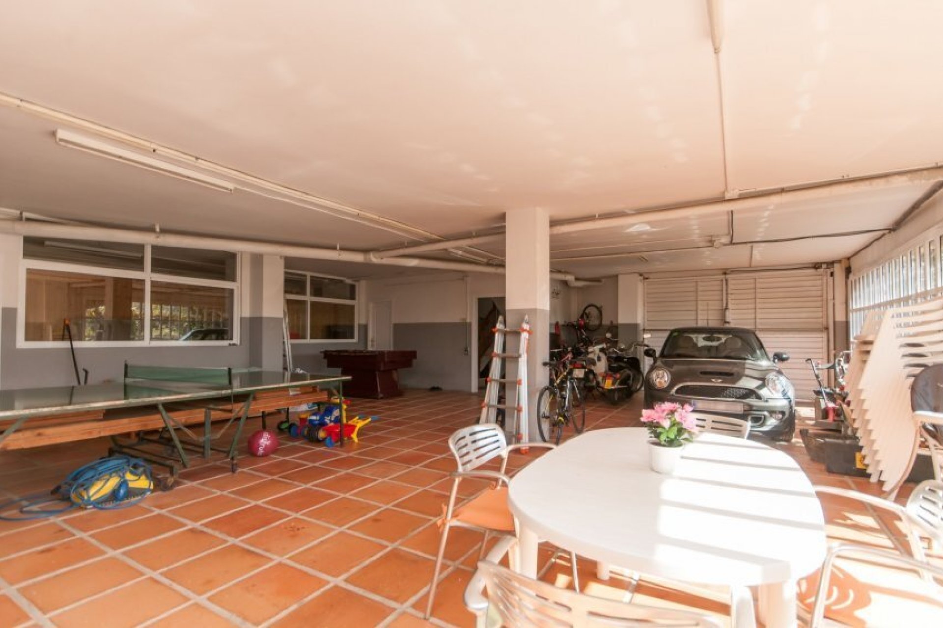 Resale - Villa - Sant Just Desvern