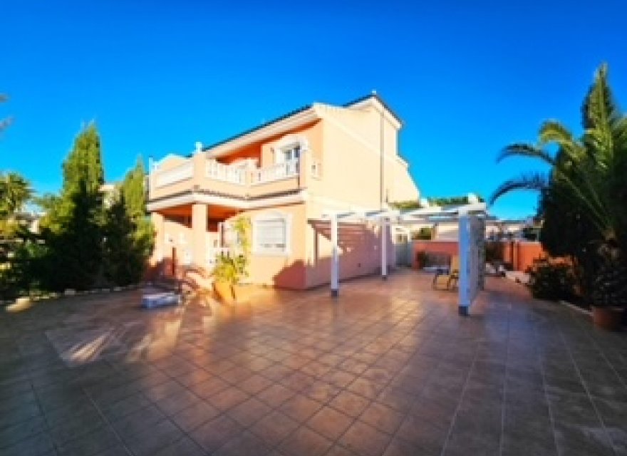 Resale - Villa - Santa Pola - Gran Alacant