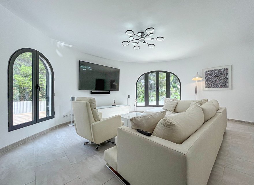 Resale - Villa - Santa Ponsa