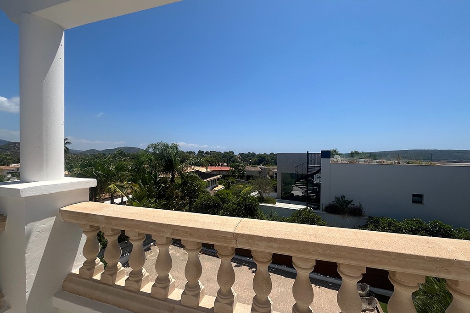 Resale - Villa - Santa Ponsa