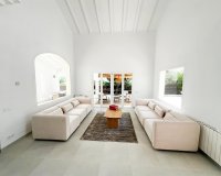 Resale - Villa - Santa Ponsa