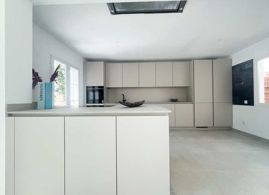 Resale - Villa - Santa Ponsa