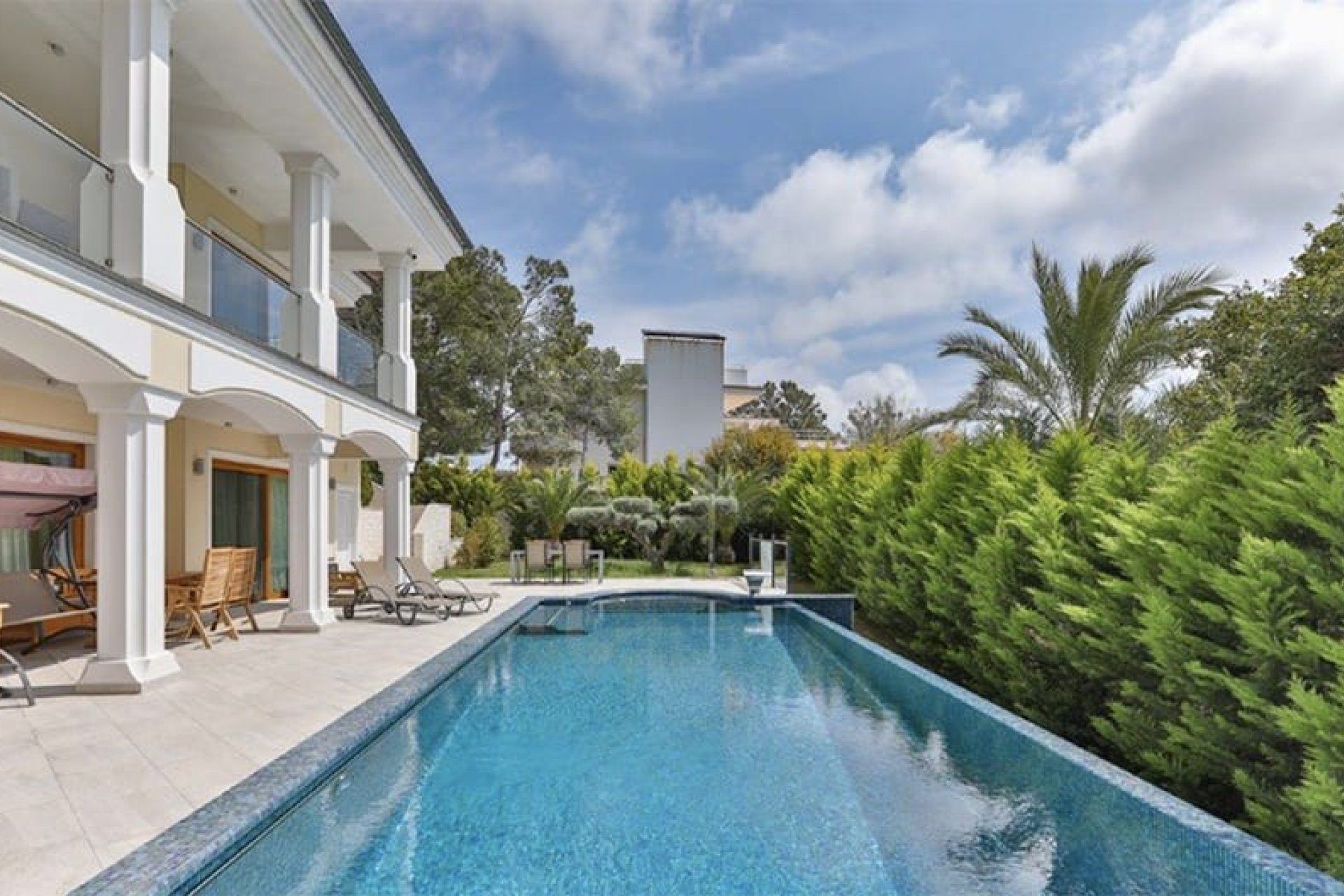 Resale - Villa - Santa Ponsa