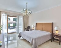 Resale - Villa - Santa Ponsa