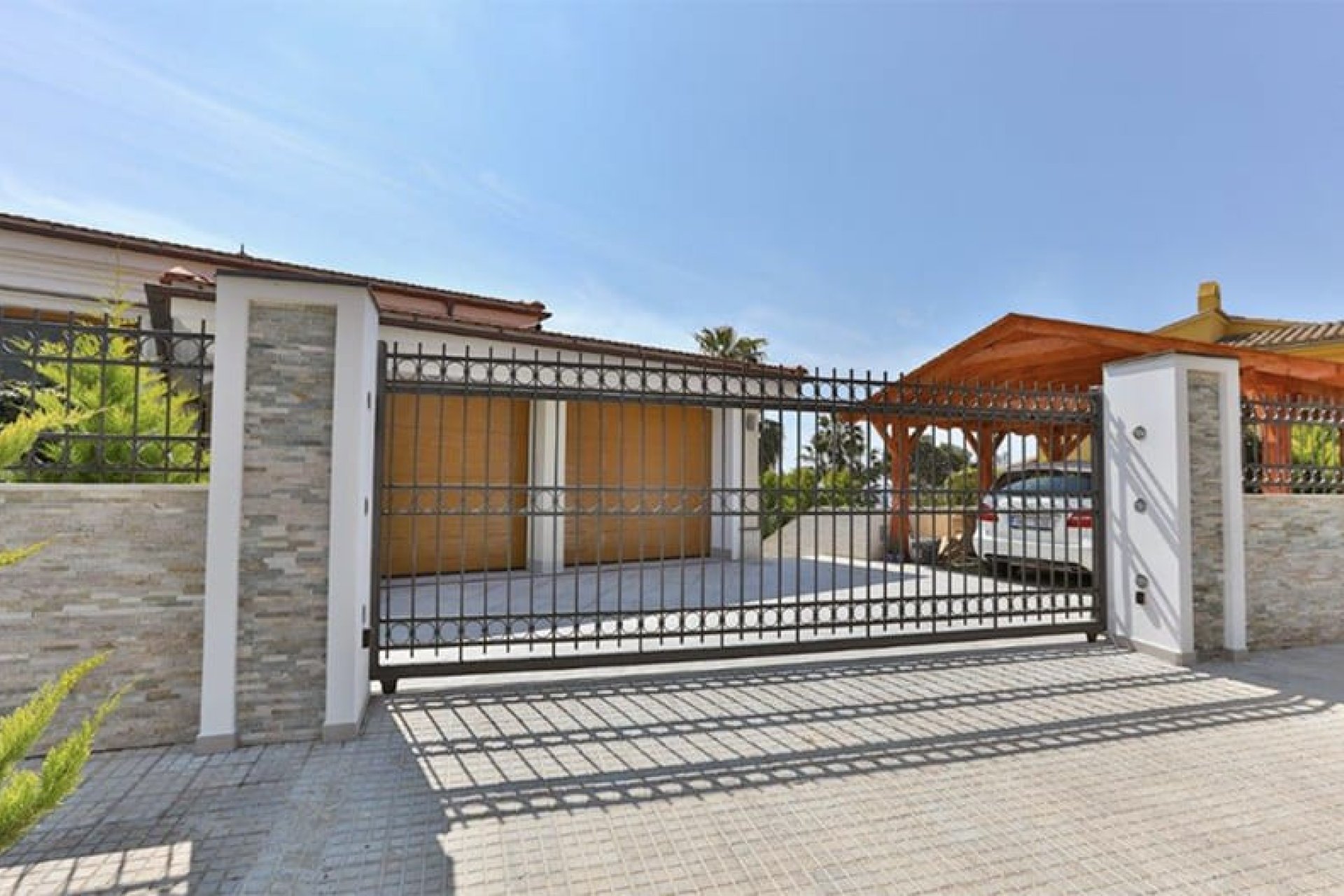 Resale - Villa - Santa Ponsa