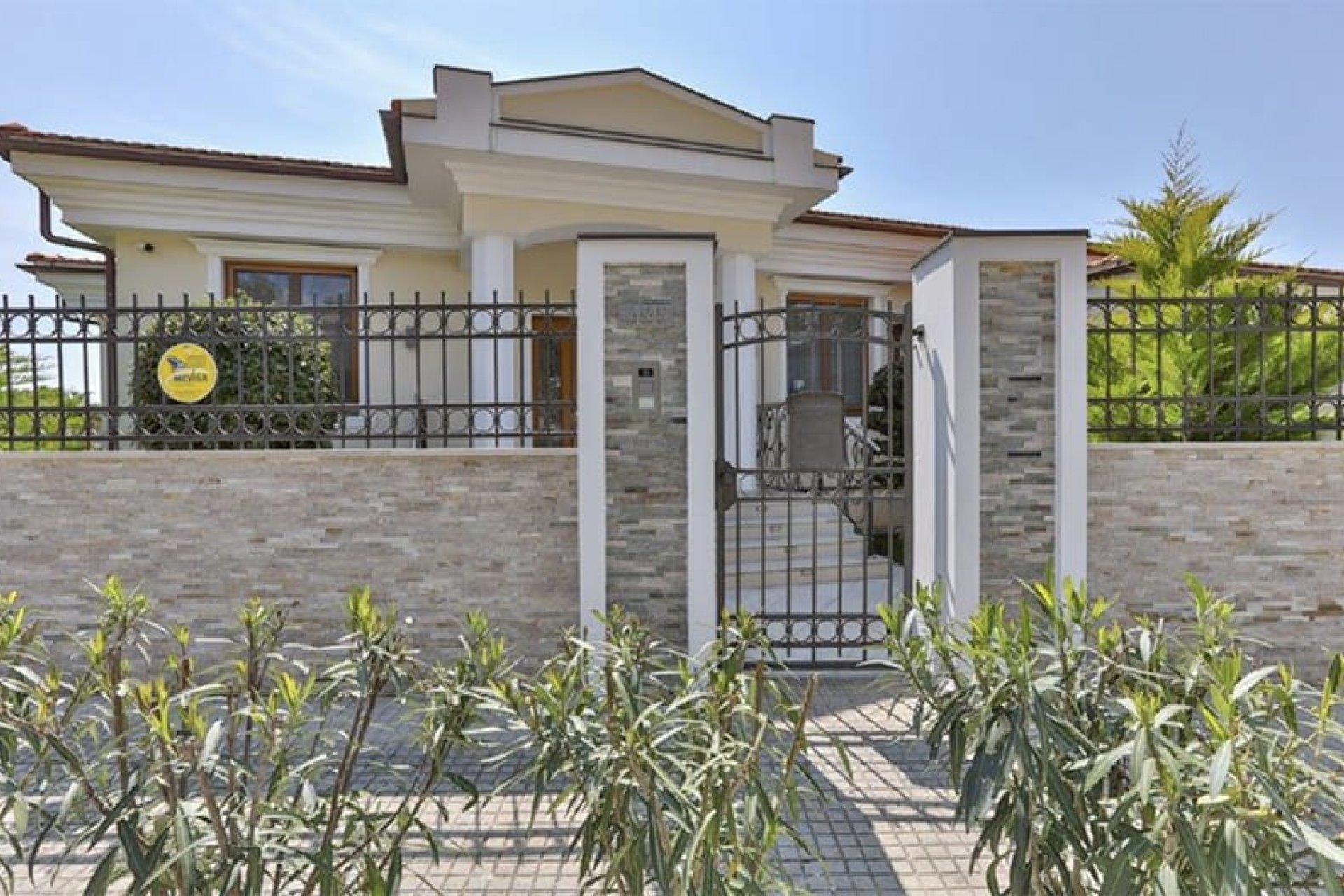 Resale - Villa - Santa Ponsa