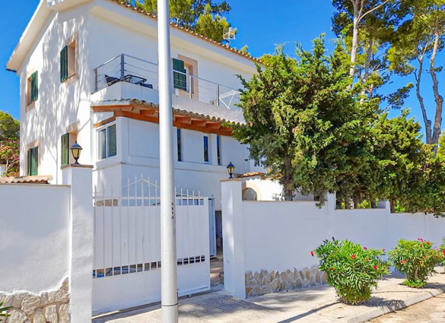 Resale - Villa - Santa Ponsa