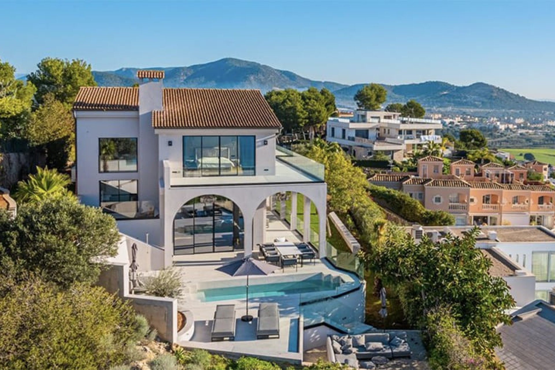 Resale - Villa - Santa Ponsa