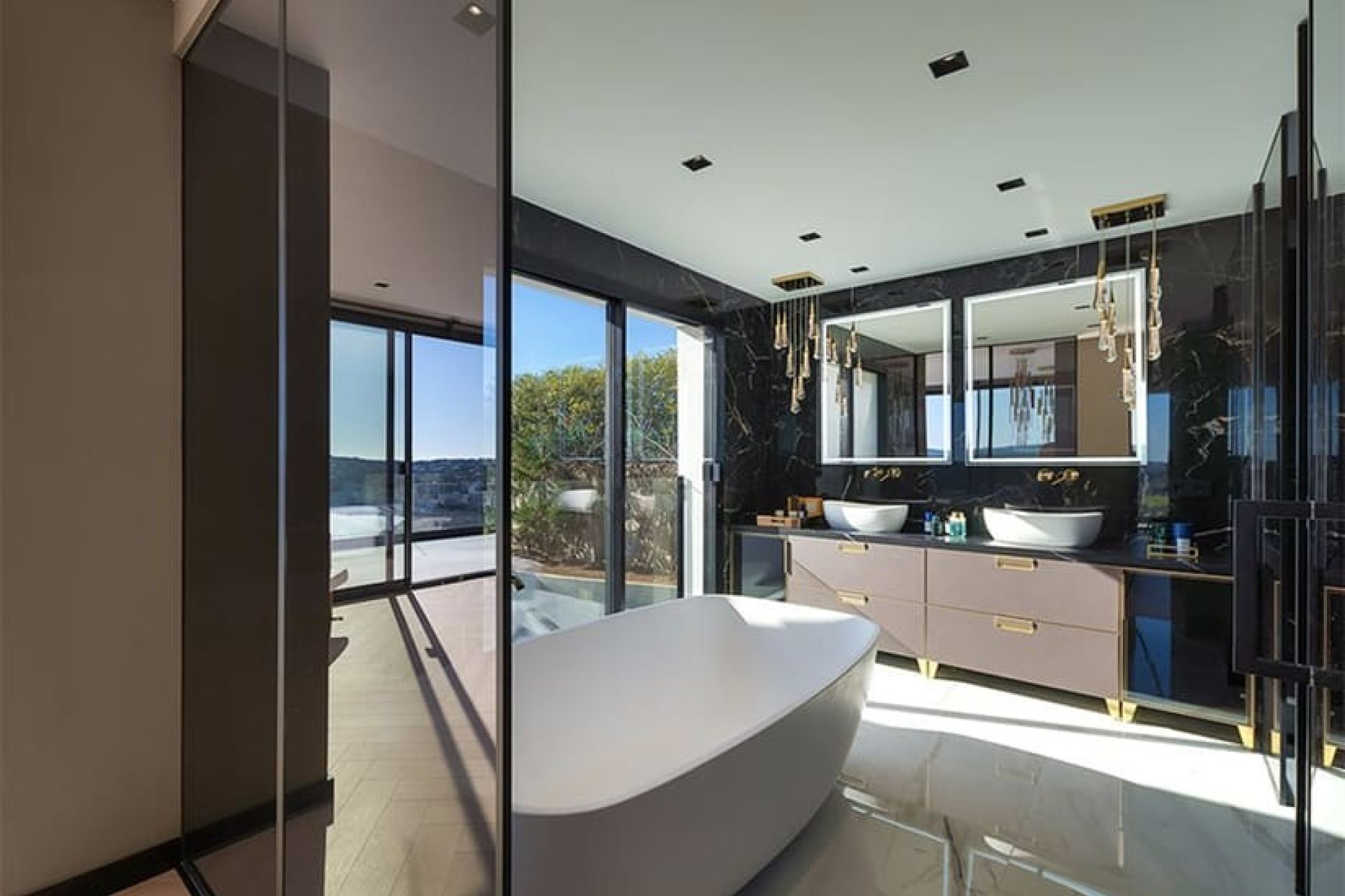 Resale - Villa - Santa Ponsa