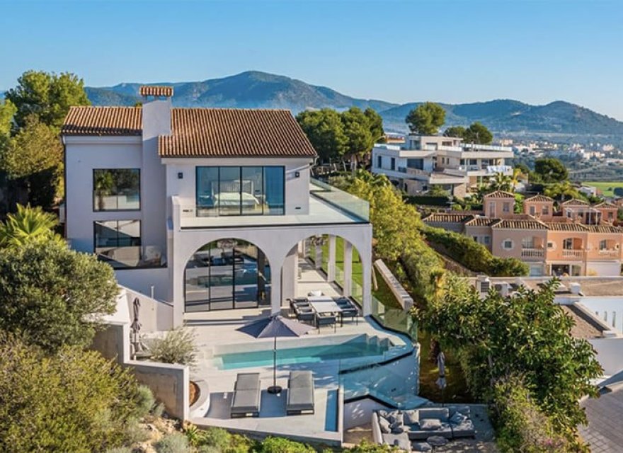 Resale - Villa - Santa Ponsa