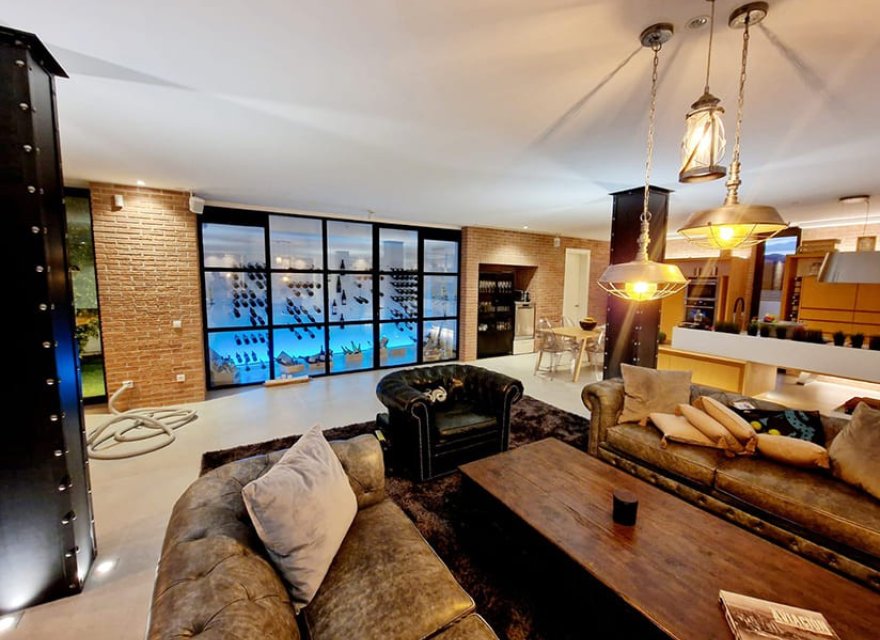 Resale - Villa - Santa Ponsa