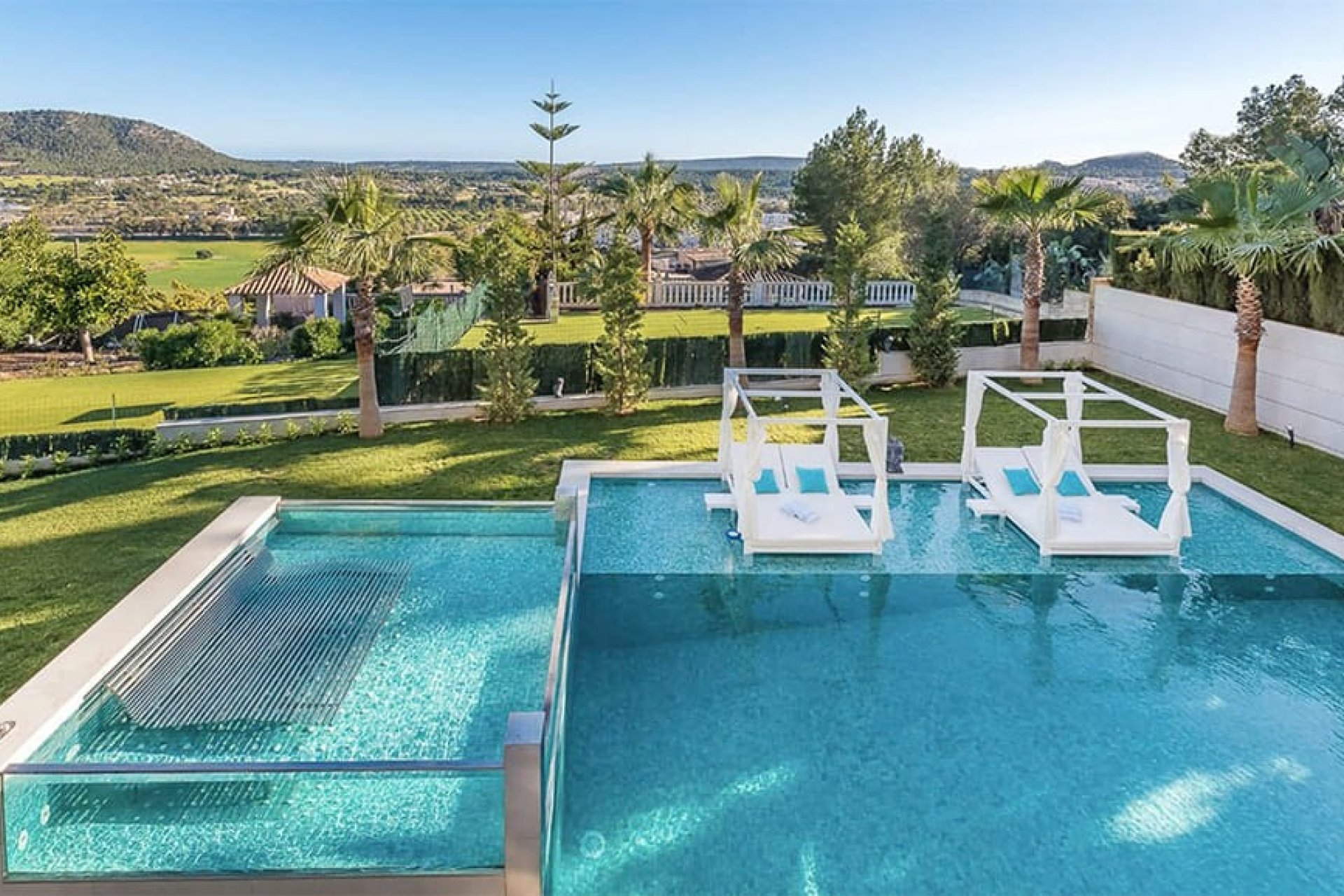 Resale - Villa - Santa Ponsa