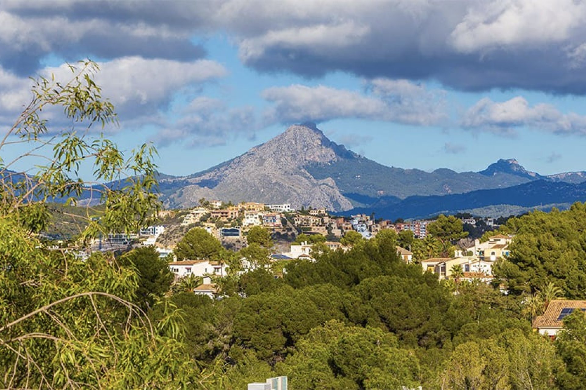 Resale - Villa - Santa Ponsa