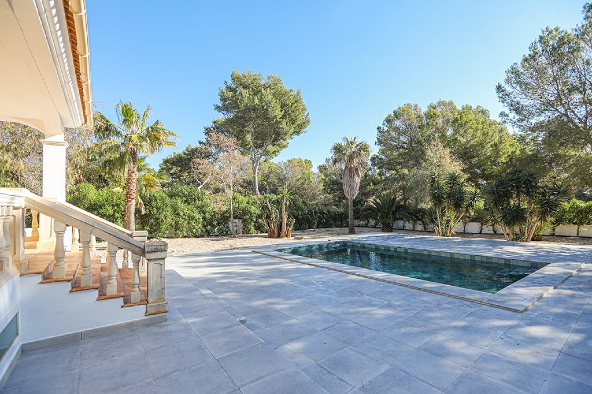 Resale - Villa - Santa Ponsa