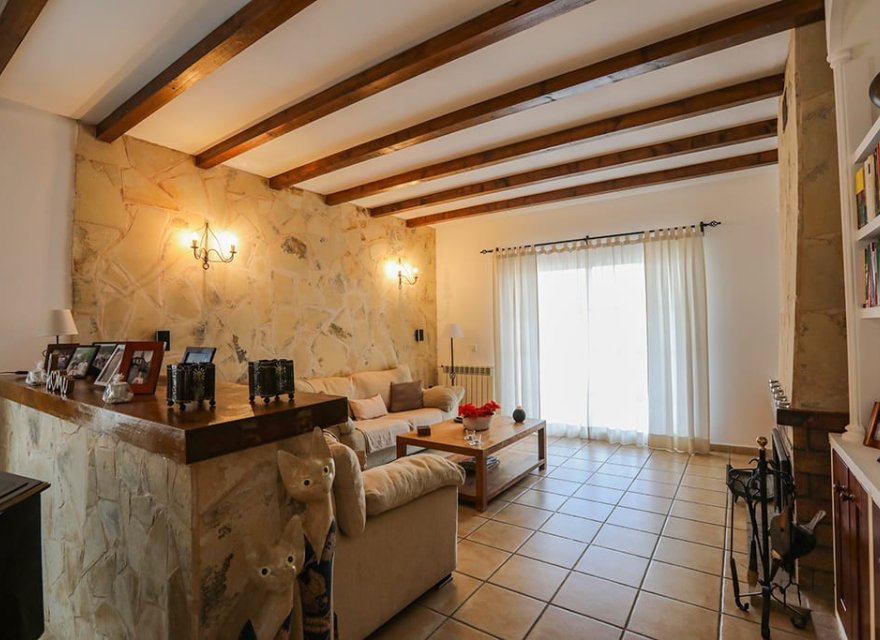 Resale - Villa - Santa Ponsa