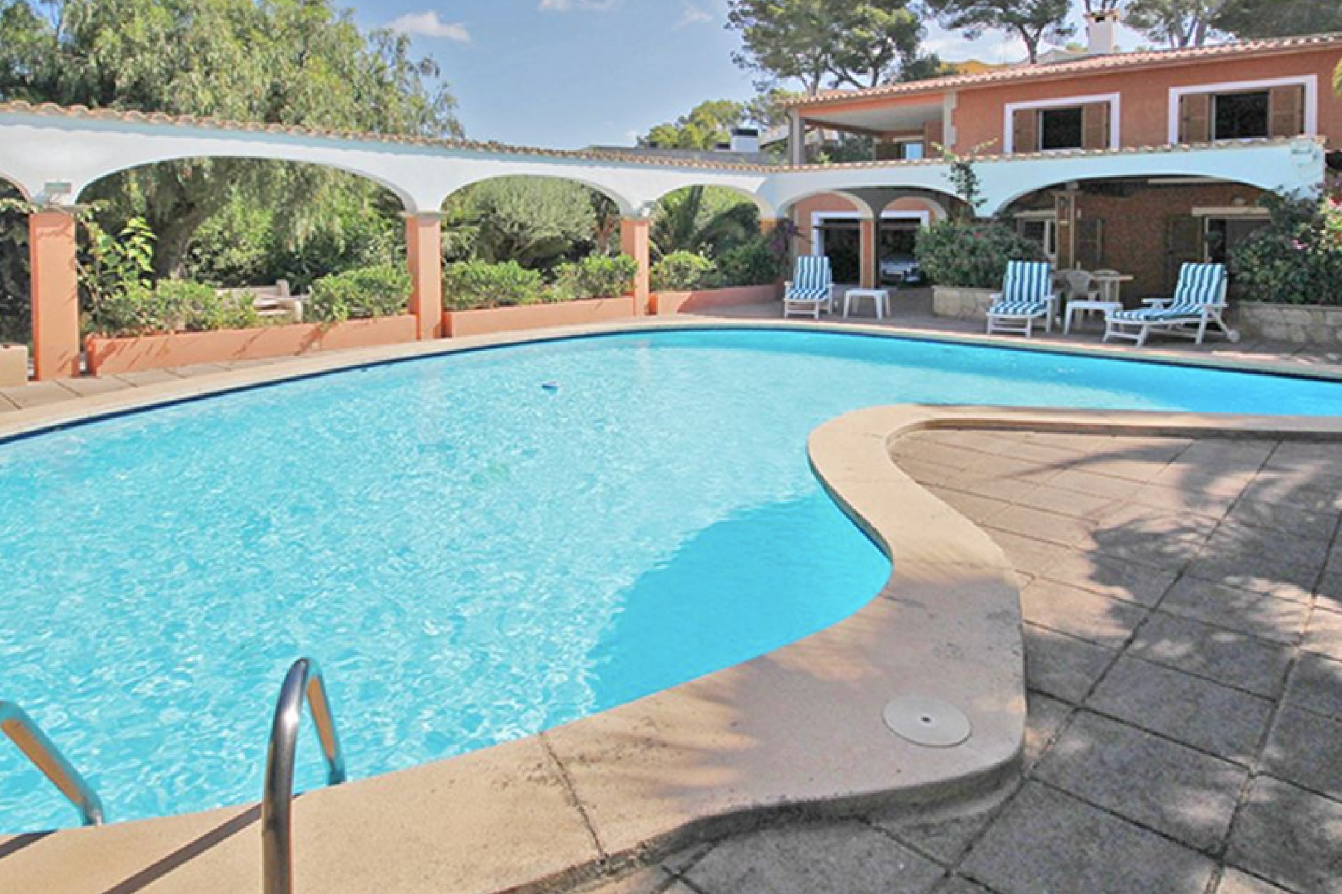 Resale - Villa - Santa Ponsa