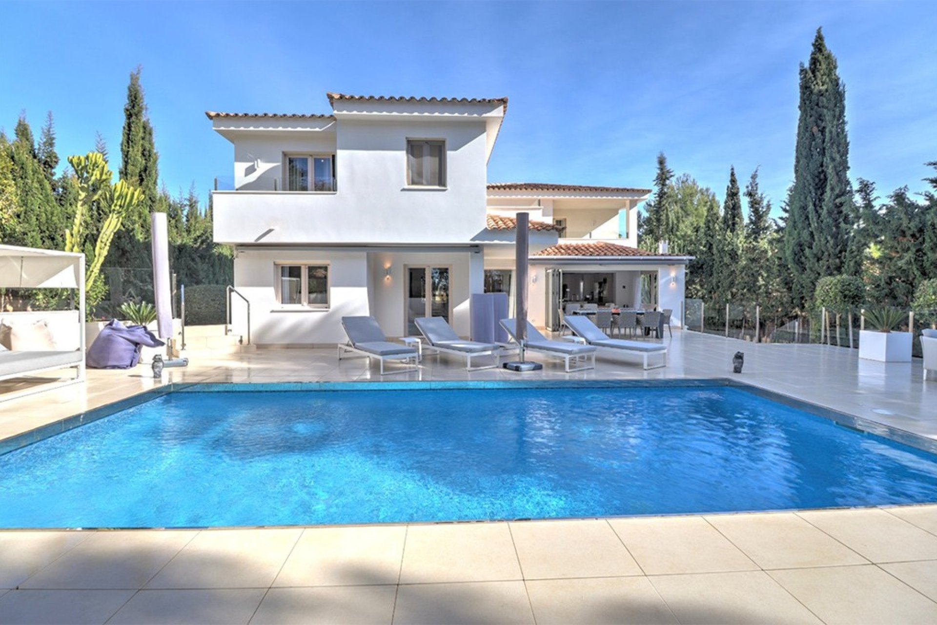 Resale - Villa - Santa Ponsa