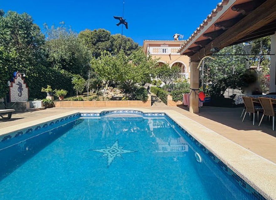 Resale - Villa - Santa Ponsa