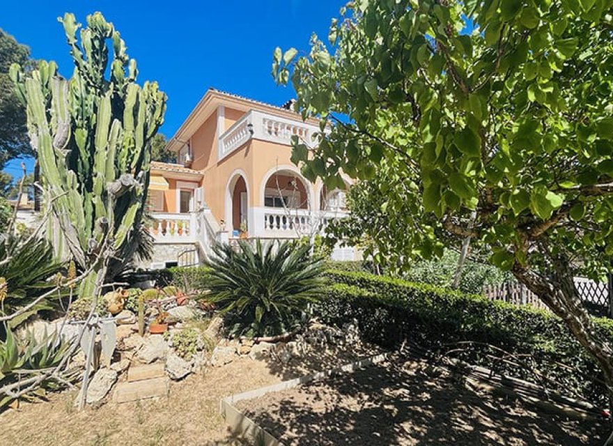 Resale - Villa - Santa Ponsa