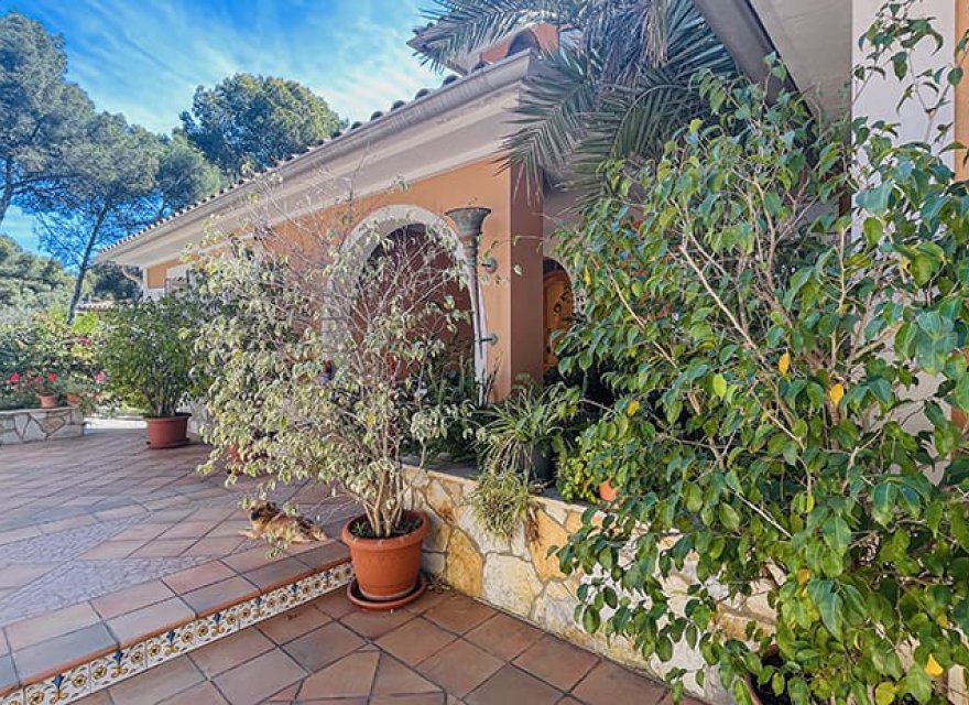 Resale - Villa - Santa Ponsa
