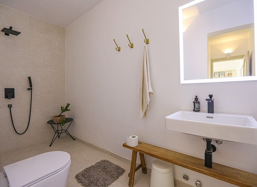 Resale - Villa - Santa Ponsa